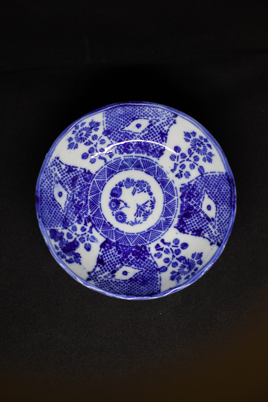 blue medium size plate meiji